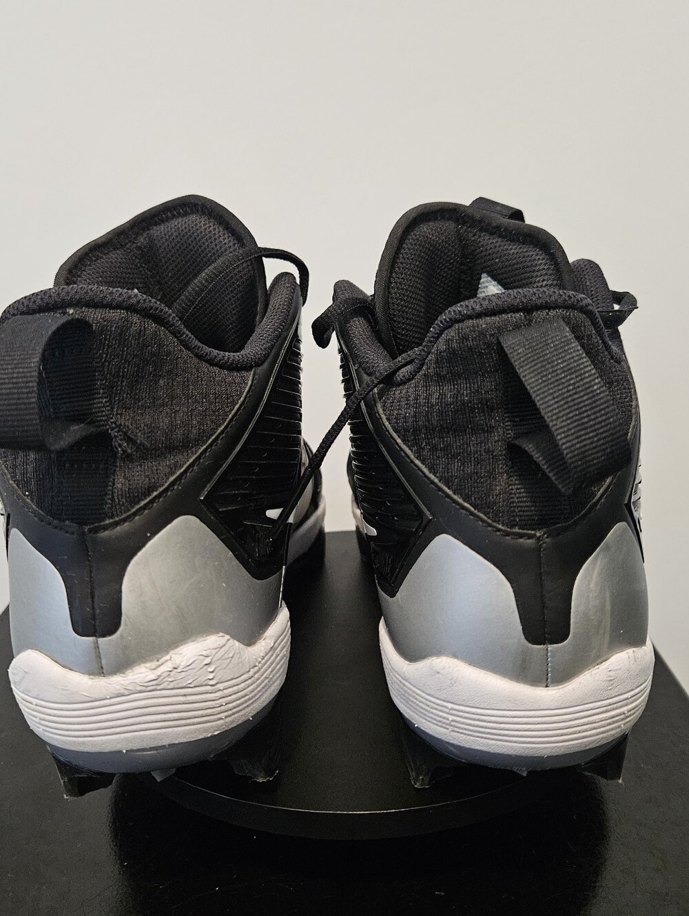 Nike Alpha Menace Strong Football Cleats II5139-010 White /Black Mens SZ 9.5 - Picture 7 of 11